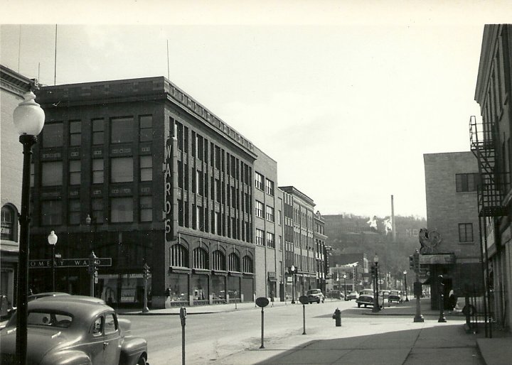 Cayuga Street Looking South